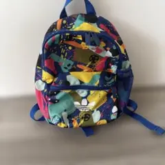 adidas カラフルリュック