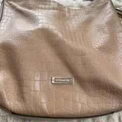 coachコーチワンショルダーバック/ベージュ/薄茶/クロコ柄お洒落/タッセル付