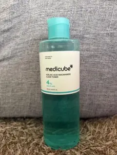 medicube アゼライン酸ナイアシンアミドクリアトナー　250mlのサムネイル