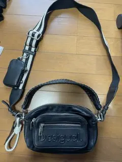 Desigual ショルダーバッグ 黒のサムネイル