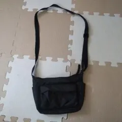 コアラ様専用ブラック ナイロン ショルダーバッグのサムネイル