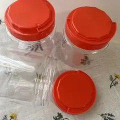 透明なプラスチック製空き容器、赤い蓋付き　6個