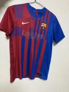 FC Barcelona Nike シャツ 赤青　子供用