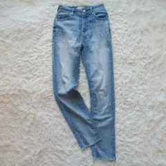 田中みな実着YANÜK ルースハイウエストYANUK ヤヌーク 23 カットオフ