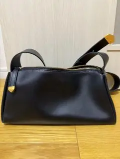 JISTORY ジストリーブラックレザーショルダーバッグ