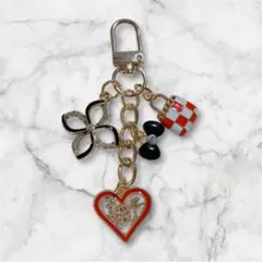 【大人可愛いアクセント】ゴールド×レッドの華やかバッグチャーム 41