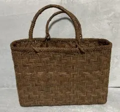 ︎ 【限定セール】メルカリ特別価格　色雰囲気そのまま２番皮　国産山葡萄籠六ツ目編 ︎ 【限定セール】メルカリ特別価格色雰囲気そのまま2番皮国産