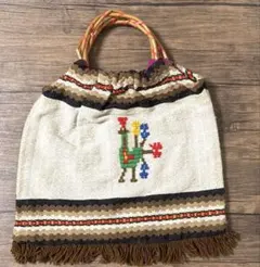 ウール素材　籐の持ち手のトートバッグ