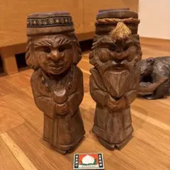 アイヌ　ニポポ　木彫りの民族的な人形 2体セット　約27cm