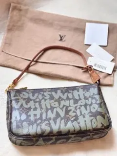 2026年最新】vuitton グラフィティーの人気アイテム - メルカリ