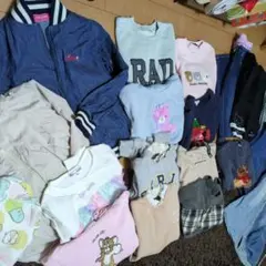 キッズ服セット（デニムジャケット、Tシャツ）