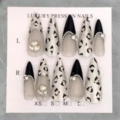 ネイルチップ　レオパード　ヒョウ柄　ギャル　シルバー　y2k 現品　フレンチ