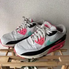 NIKE エアマックス　スニーカー