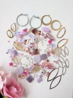 お買い得　まとめ売り　チェコビーズ　ピンク〜紫色系xデザインピアス ハンドメイド