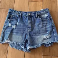 デニムショートパンツ ダメージ