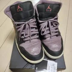 正規品　NIKE AIR JORDAN 1 MID SE 　28.5cmのサムネイル