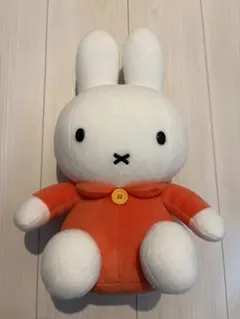 ミッフィー ぬいぐるみ オレンジ服のサムネイル