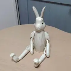 木製ウサギの置物 可動式