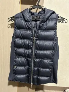 ネイビー フード付き ダウンベスト