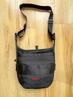 【美品】BRIEFING ショルダーバッグ　デイトリッパー　ブラック　USA製