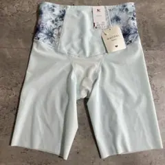 新品　Wacoal ボディシェイプガードル　肌リフト　シアー　補正下着　70.M
