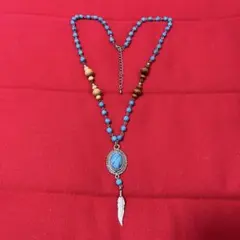 ターコイズと羽根モチーフのペンダントネックレス