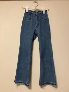 TINA：JOJUN 刺繍入りフレアジーンズ ライトブルー Sビンテージ - メルカリ