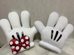 ミッキーの手、ミニーちゃんの手　手袋　片手ずつ