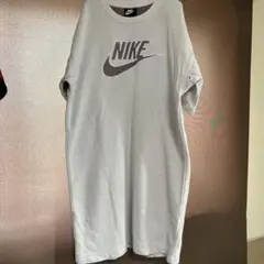 ナイキ　NIKE タートルネックワンピース　ホワイトスリットロング　マキシワンピ NIKE ナイキ タートルネックワンピース ホワイトスリットロング