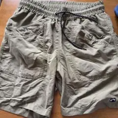 BILLABONG カーキ ショートパンツ