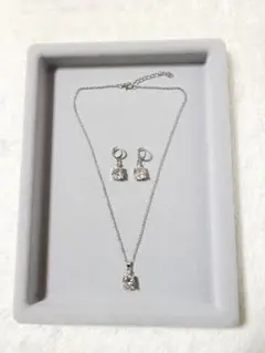大粒ジルコニアシルバーチェーンネックレスピアスセット