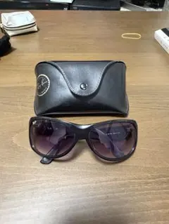 Ray-Ban RB2148 ブラックサングラス
