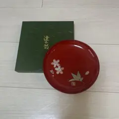 【新品未使用】輪島塗 塗太郎 菓子皿 1枚 雲錦模様（桜・楓）紙箱付き 丸皿