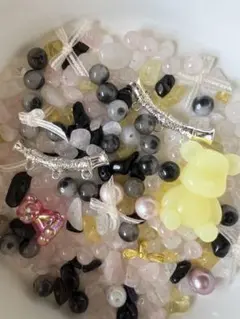 N20-22 【最終処分3点で999円】　ビーズ　ブレスレット　ストラップ