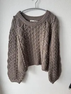 【美品】Crisp クリスプ　ポンポンニット