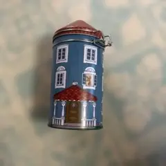 ムーミンハウス缶