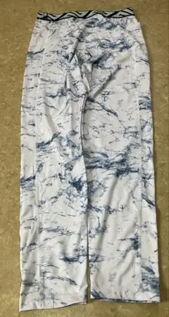 Item thumbnail for item 361bdfcd-498f-4e77-985d-5d2d6566fb68