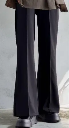 ブラック フレアパンツ ロング丈