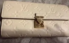 Louis Vuitton 長財布 ポルトフォイユサラ