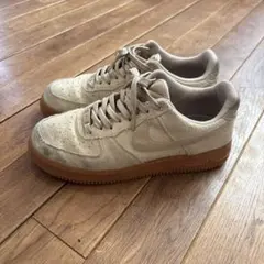 Nike Air Force 1 ベージュ スニーカー