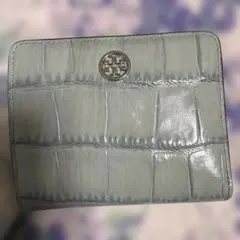 トリー・バーチライトブルー クロコダイル調 二つ折り財布