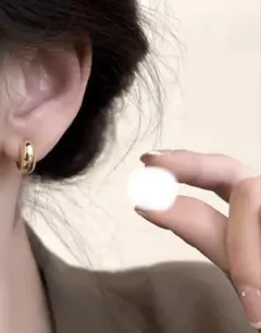 イエローゴールド ノンホールピアス　イヤリング　イヤーカフ　両耳分