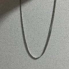 ネックレス シルバーカラー (ノーブランド品)