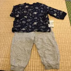 UNIQLO ユニクロ　ベビーパジャマ 宇宙柄 90サイズ