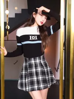 ダーリッチ チェックツイードフレアミニスカート BLK