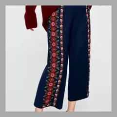ZARA 刺繍入りネイビー ワイドパンツ