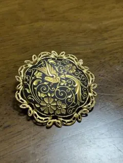 【スペイン工芸品】ダマスキナード　象嵌細工　ブローチ　鳳凰　花鳥柄　ゴールド