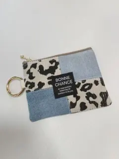 ハンドメイド ミニポーチ カラナビ付きミニポーチ コインケース レオパード柄