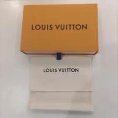 LOUIS VUITTON ギフトボックスと布袋 セット　ショッパー付き