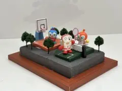 ジオラマ　スポーツに夢中のドキンちゃん達12×17cm